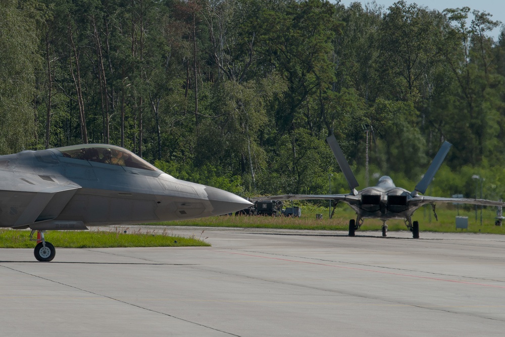 90th EFS Flightline Operations