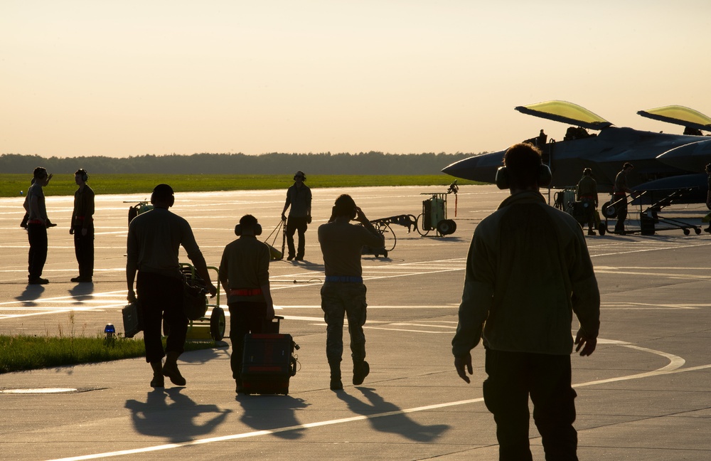 90th EFS Flightline Operations