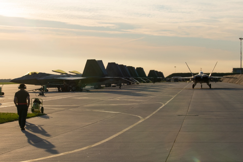 90th EFS Flightline Operations