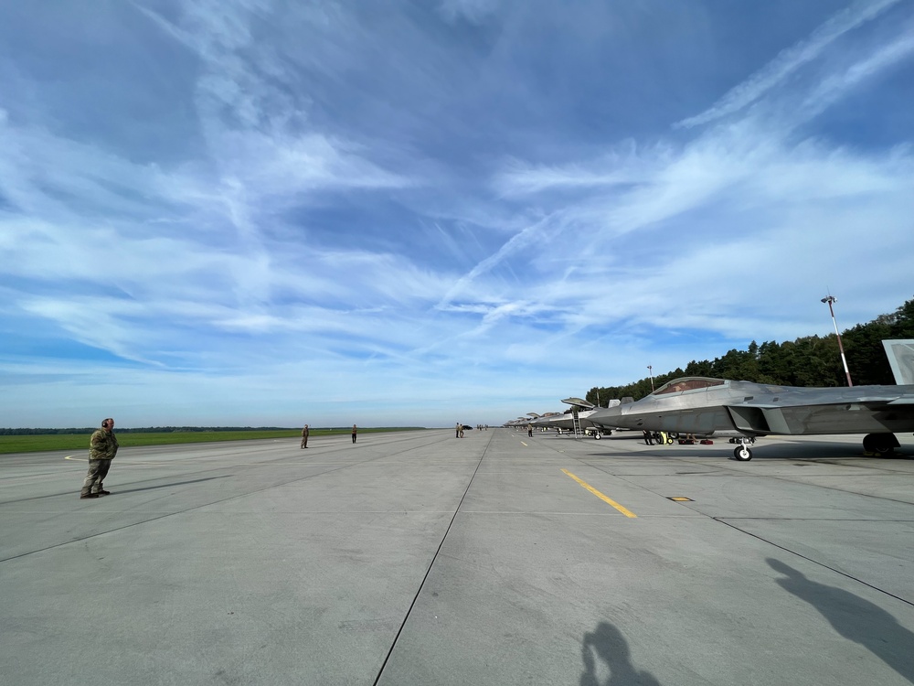 F-22 Raptors forward deploy to Norway