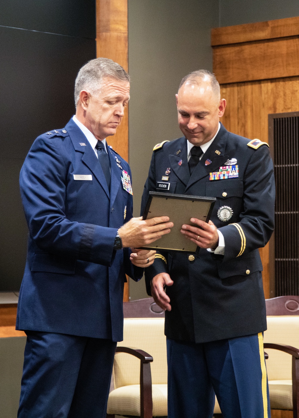 Illinois National Guard colonel retires after 34 years of military service