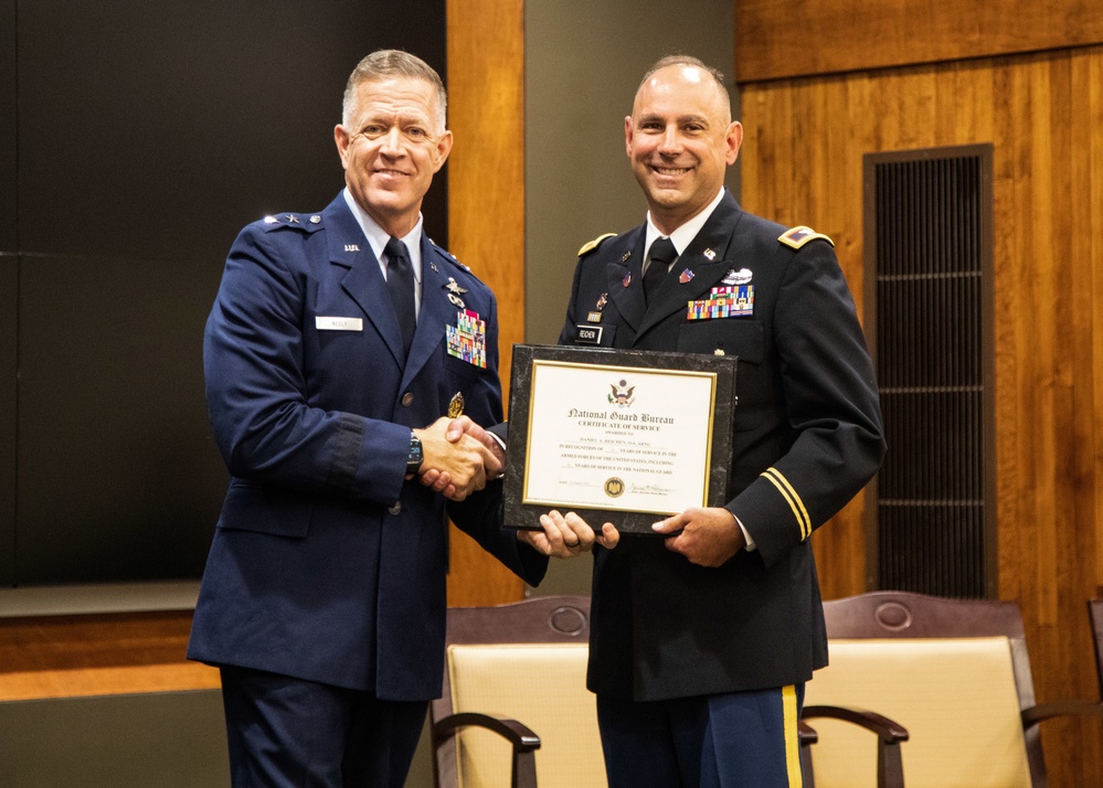 Illinois National Guard colonel retires after 34 years of military service