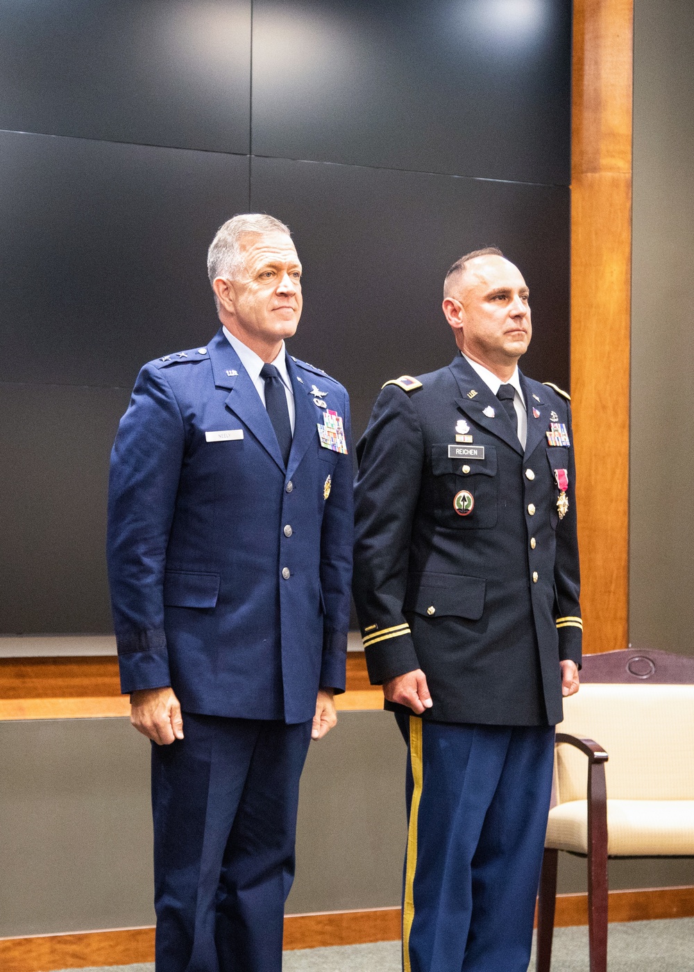 Illinois National Guard colonel retires after 34 years of military service