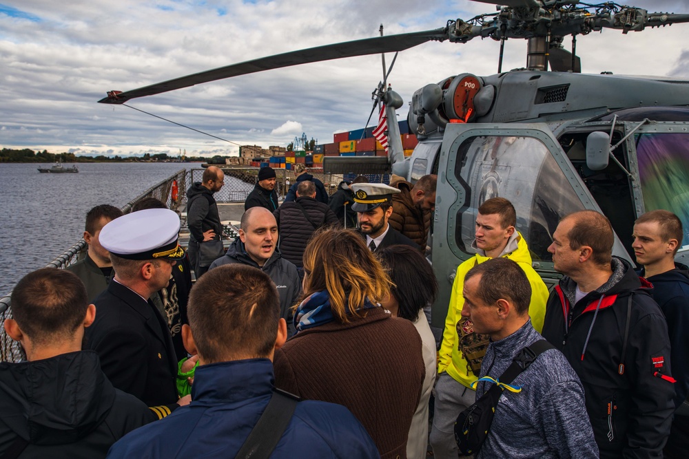 USS Paul Ignatius (DDG 117) hosts tours in Latvia for distinguished visitors