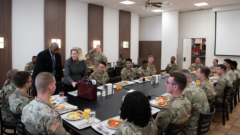 SECARMY visits Wiesbaden on multi-stop tour