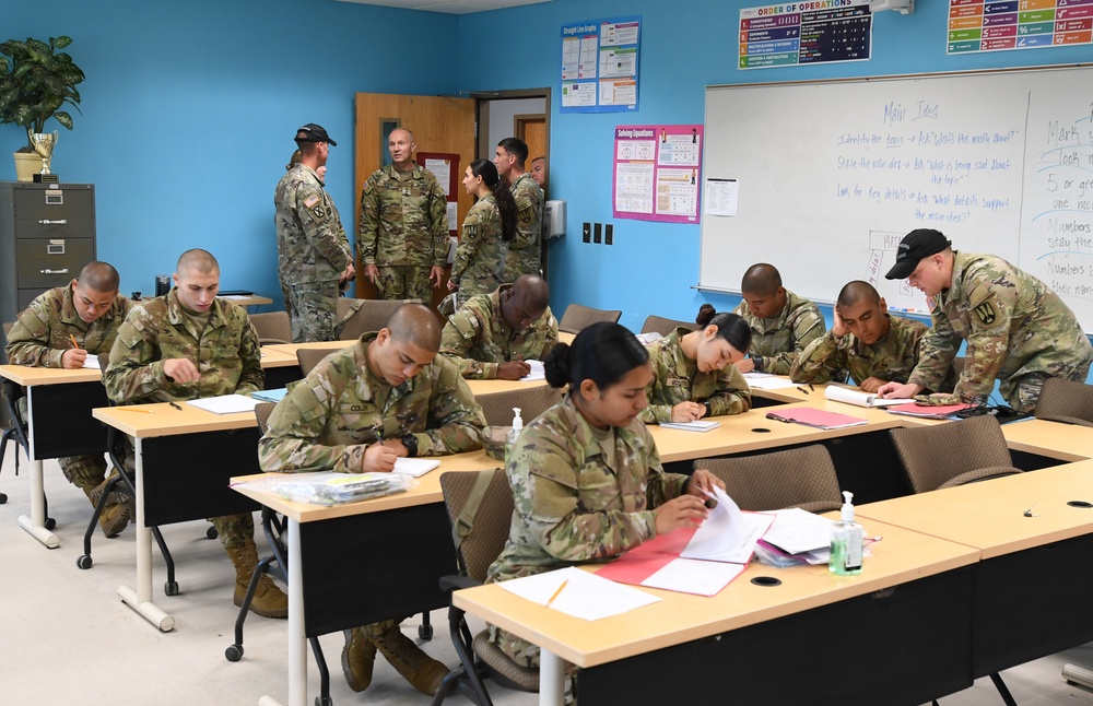 Army Vice Chief of Staff visits Fort Jackson