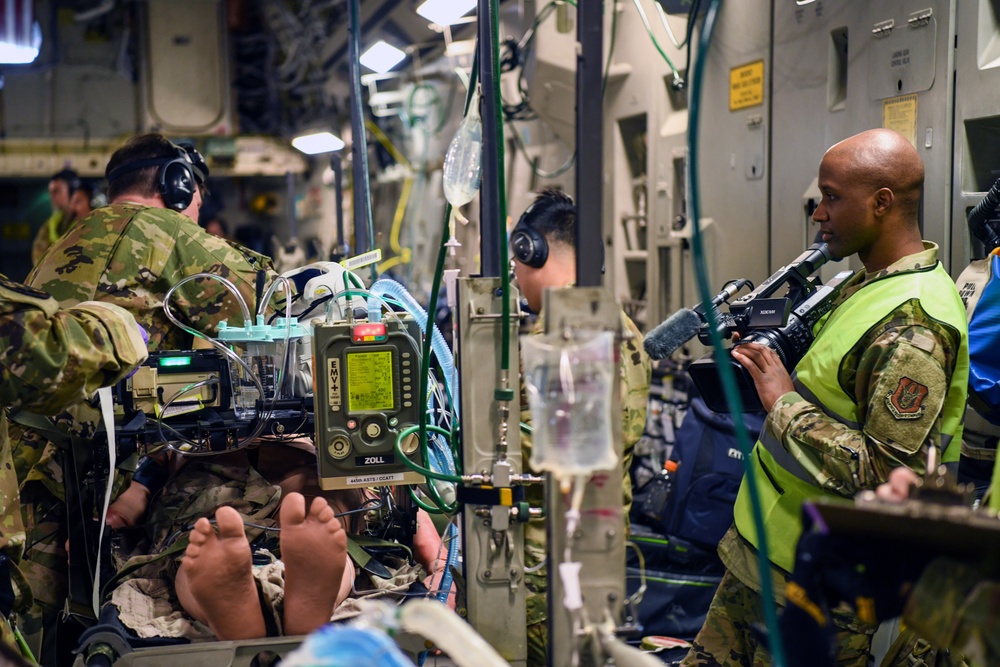 445th Reserve Citizen Airmen, Army soldiers participate in Operation Merciful Valkyrie exercise