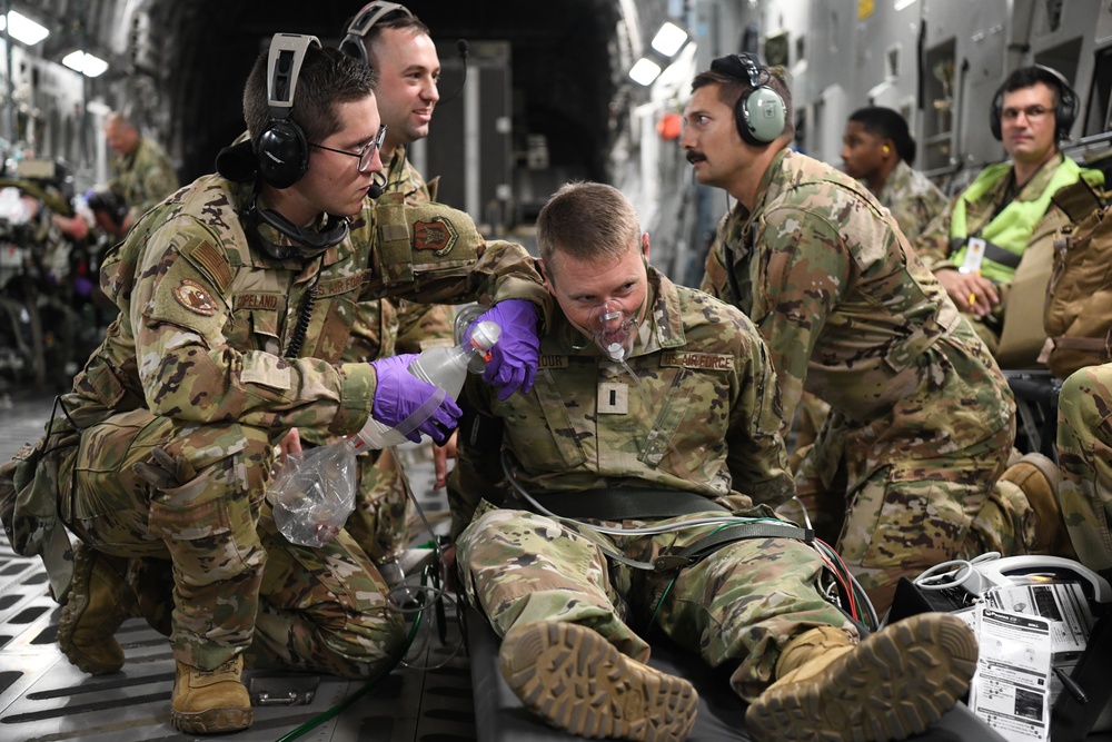 445th Reserve Citizen Airmen, Army soldiers participate in Operation Merciful Valkyrie exercise