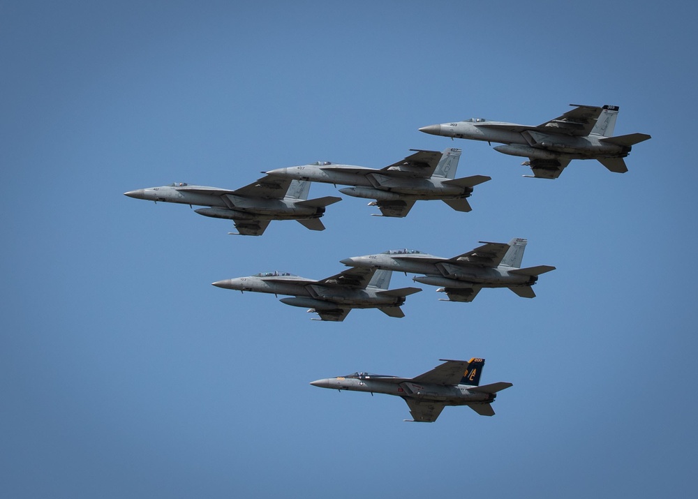 DVIDS Images NAS Oceana Air Show [Image 5 of 19]