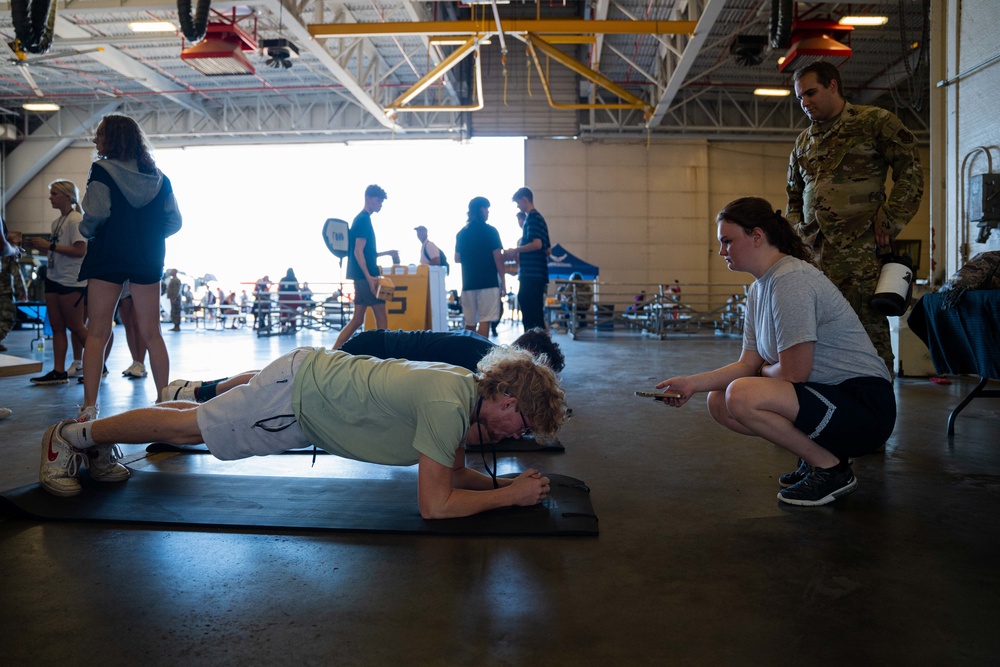 The 139th puts on career fair