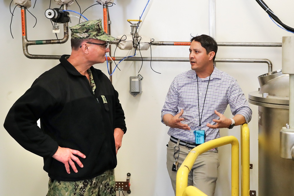 Commander, Naval Sea Systems Command, Vice Adm. William Galinis Visits NSWC IHD