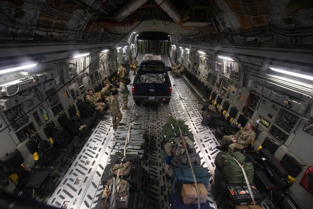 Alaska National Guardsmen, Naval Militia and State Defense Force deploy across Western Alaska for Operation Merbok Response