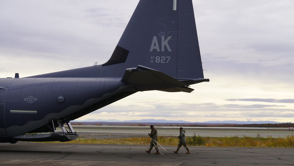 Alaska National Guardsmen, Naval Militia and State Defense Force deploy across Western Alaska for Operation Merbok Response