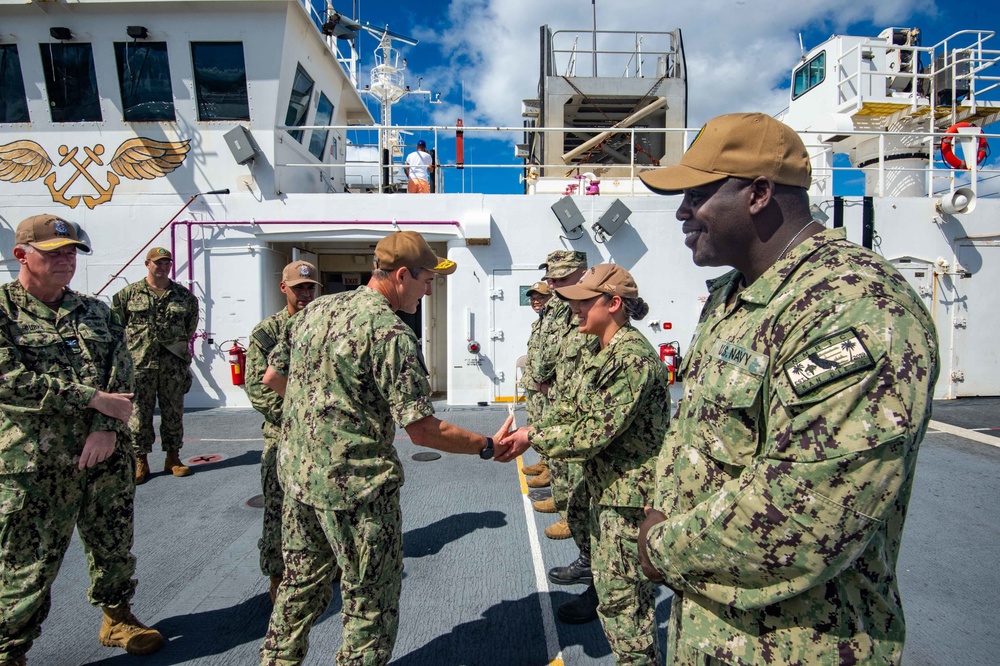 Pacific Fleet Deputy Commander visits USNS Mercy during Pacific Partnership 2022