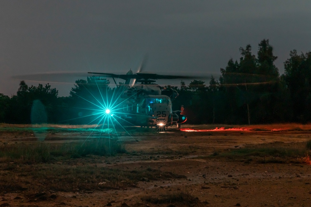 3rd LSB Marines Conduct Helicopter Support Team Operations