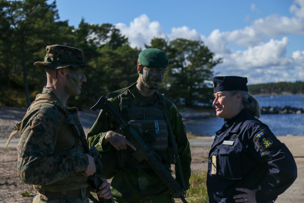 Swedish Chief of Navy Visits Archipelago Endeavor 22