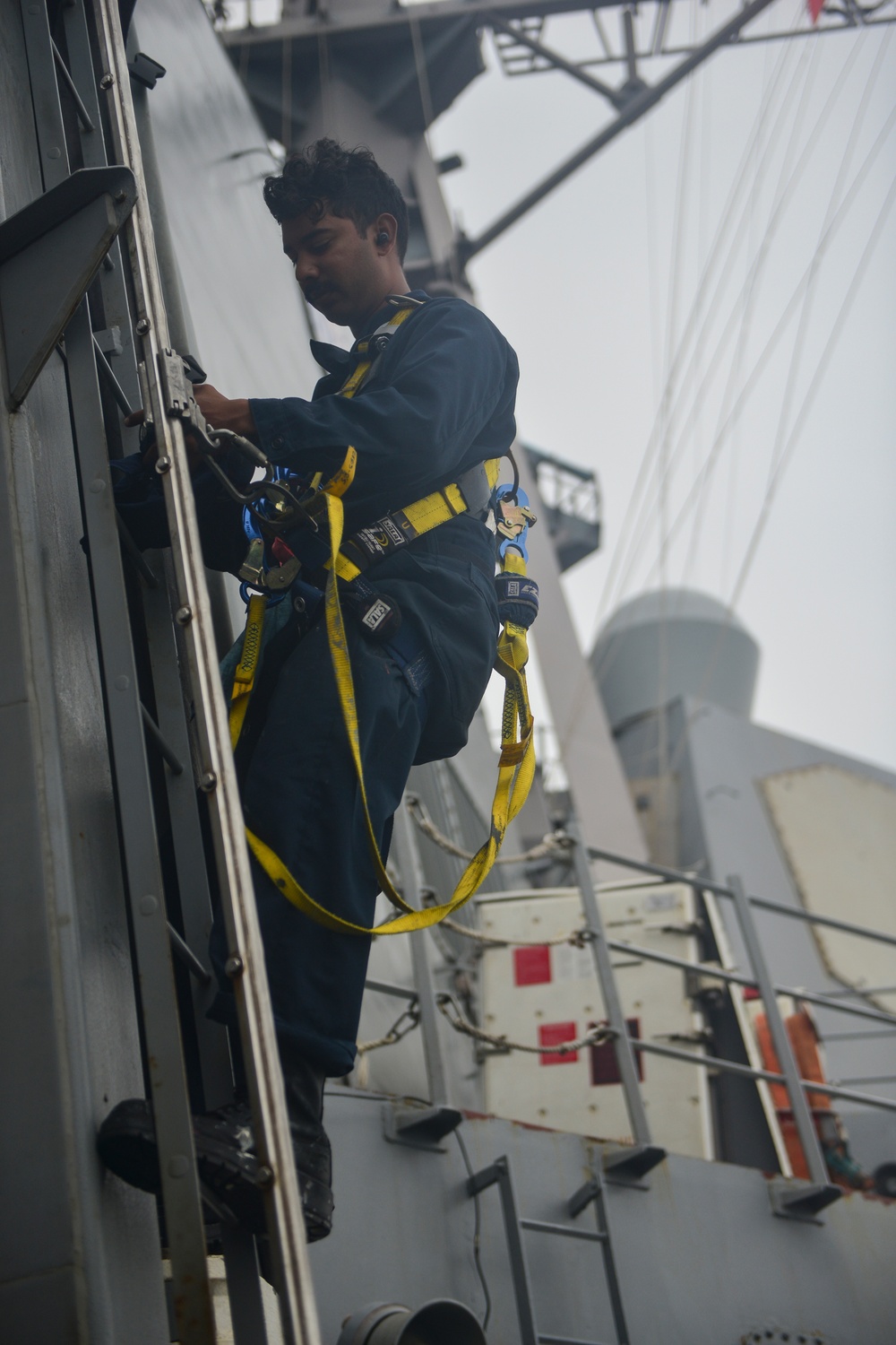 USS Lassen Conducts Preventative Maintenance