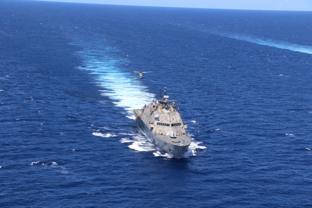 HSC 28 and USS Billings Participate in Photo Ex