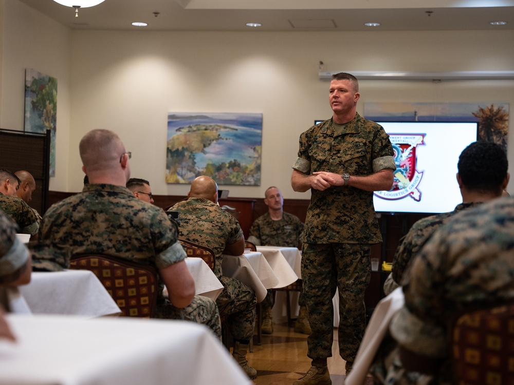 3rd MLG Senior Enlisted Leaders speak with SG(X) Staff NCOs at a Linchpin PME