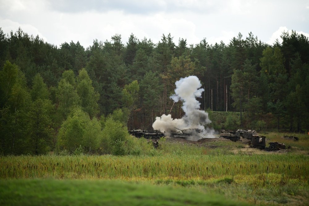 10th Group Soldiers fire AT4's, M320's and detonate Claymore's