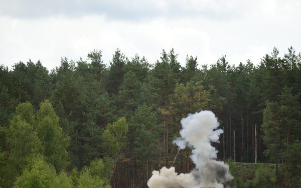 10th Group Soldiers fire AT4's, M320's and detonate Claymore's