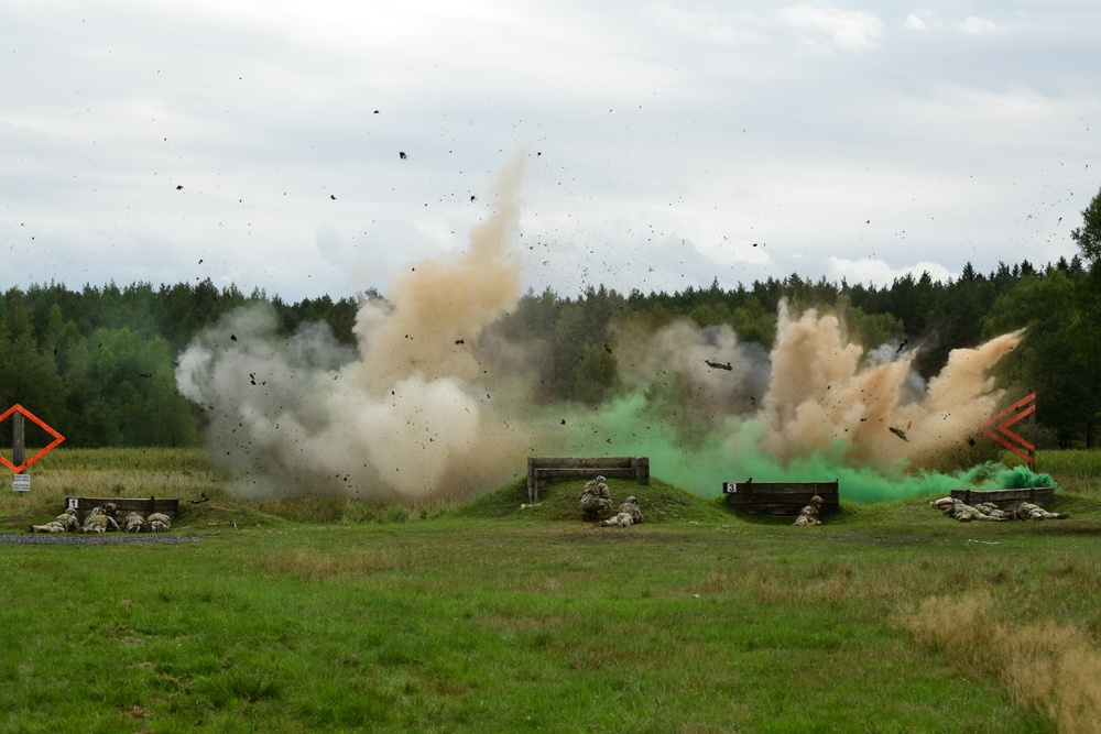 10th Group Soldiers fire AT4's, M320's and detonate Claymore's