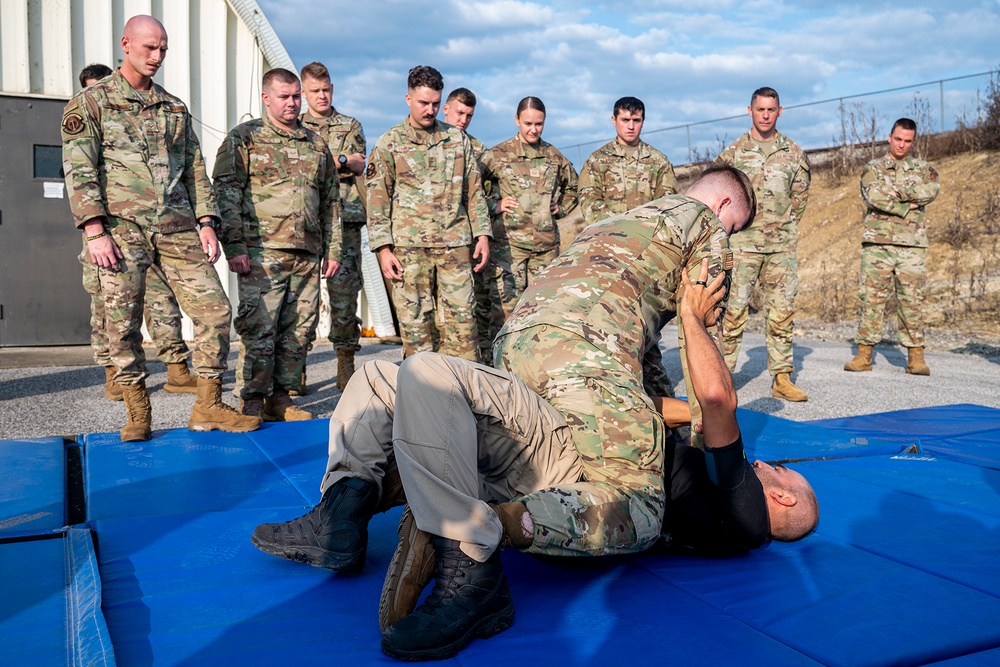 171 ARW Defenders Train Hand-to-Hand Combat