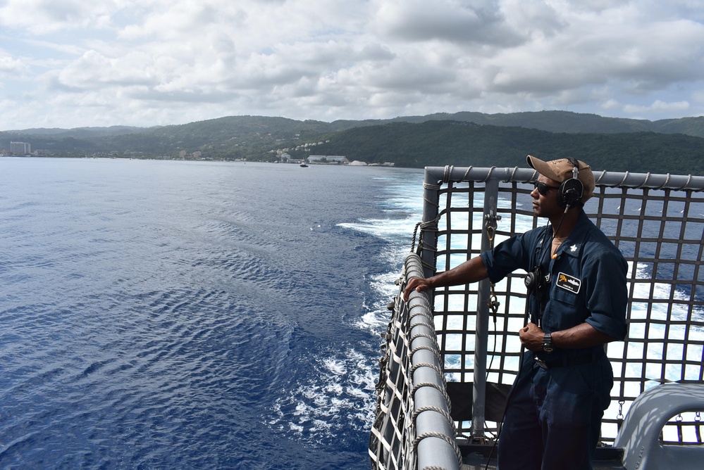 USS Billings Departs From Ocho Rios, Jamaica