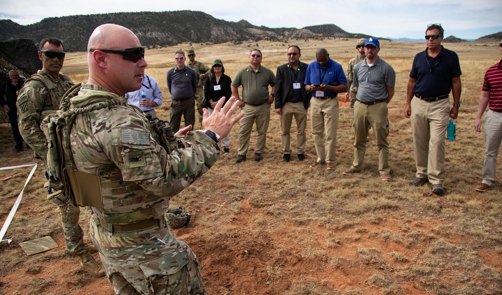 4ID Hosts APEX Executives