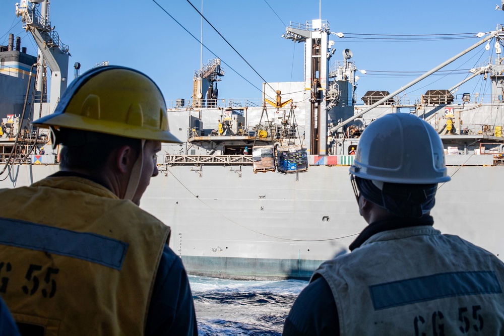 USS Leyte Gulf (CG 55) Completes Replenishment-at-Sea