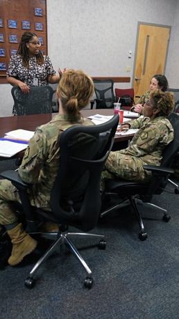 Retired Soldiers Return to Support USMEPCOM