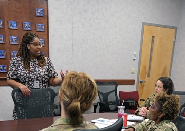 Retired Soldiers Return to Support USMEPCOM