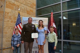 CRDAMC Physician receives Purple Heart Honor