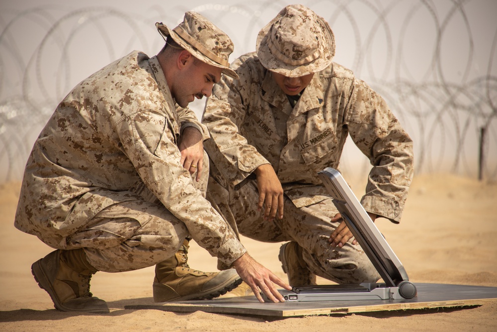 Marines set up SATCUBE during Intrepid Maven 22.4