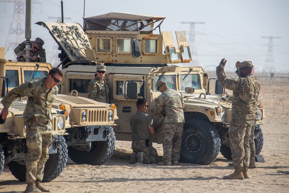 U.S. Army soldiers arrive for Intrepid Maven 22.4