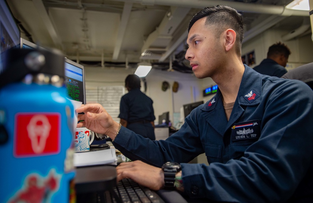 USS Ronald Reagan (CVN 76) Personnel department performs daily duties