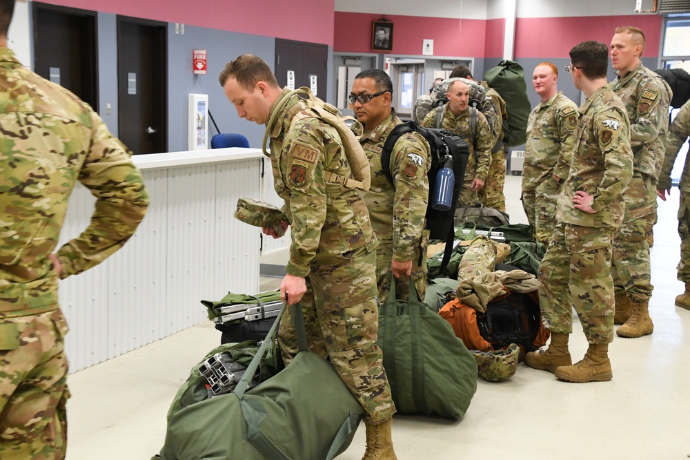 Alaska National Guardsmen, Naval Militia and State Defense Force deploy across Western Alaska for Operation Merbok Response