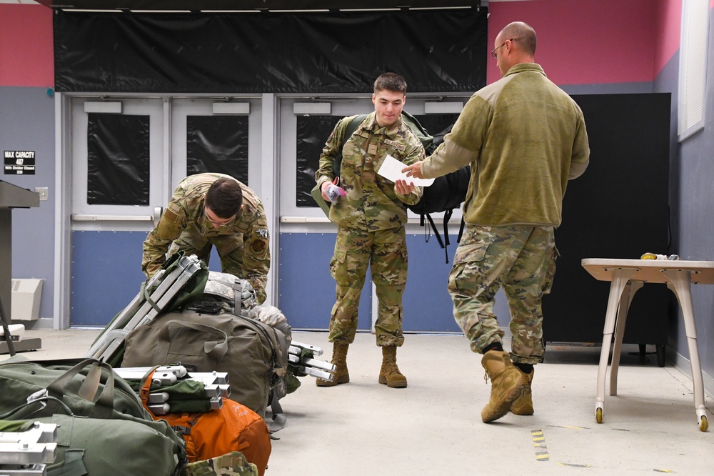 Alaska National Guardsmen, Naval Militia and State Defense Force deploy across Western Alaska for Operation Merbok Response