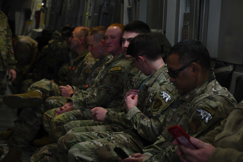 Alaska National Guardsmen, Naval Militia and State Defense Force deploy across Western Alaska for Operation Merbok Response