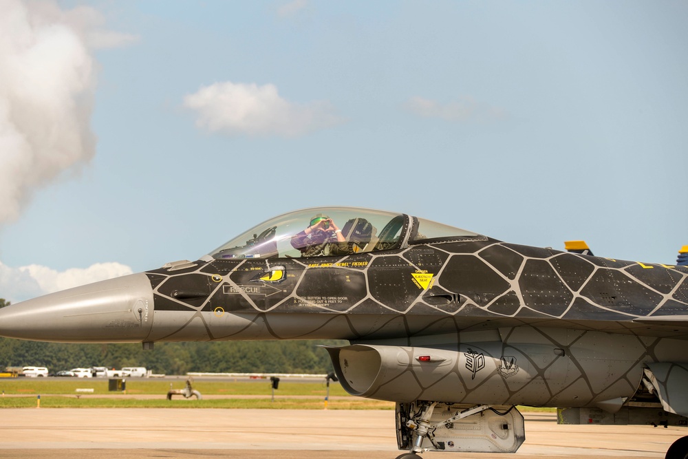NAS Oceana Hosts 2022 Airshow
