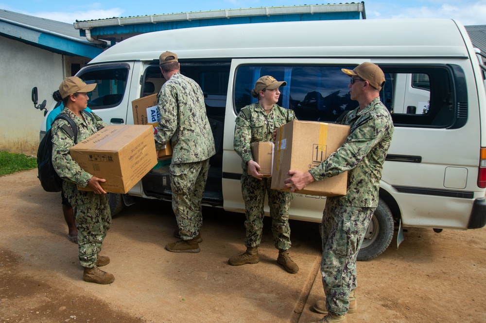 Pacific Partnership 2022 visits Kilu’ufi Provincial Hospital