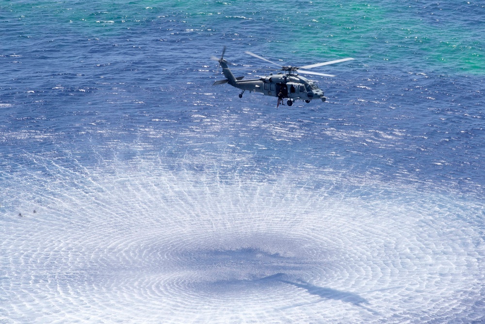 HSC-23 Flies SAR Training from USS Tripoli (LHA 7)