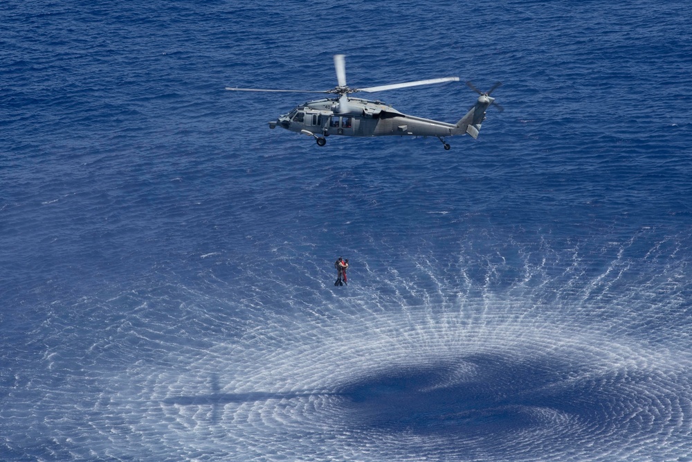 HSC-23 Flies SAR Training from USS Tripoli (LHA 7)