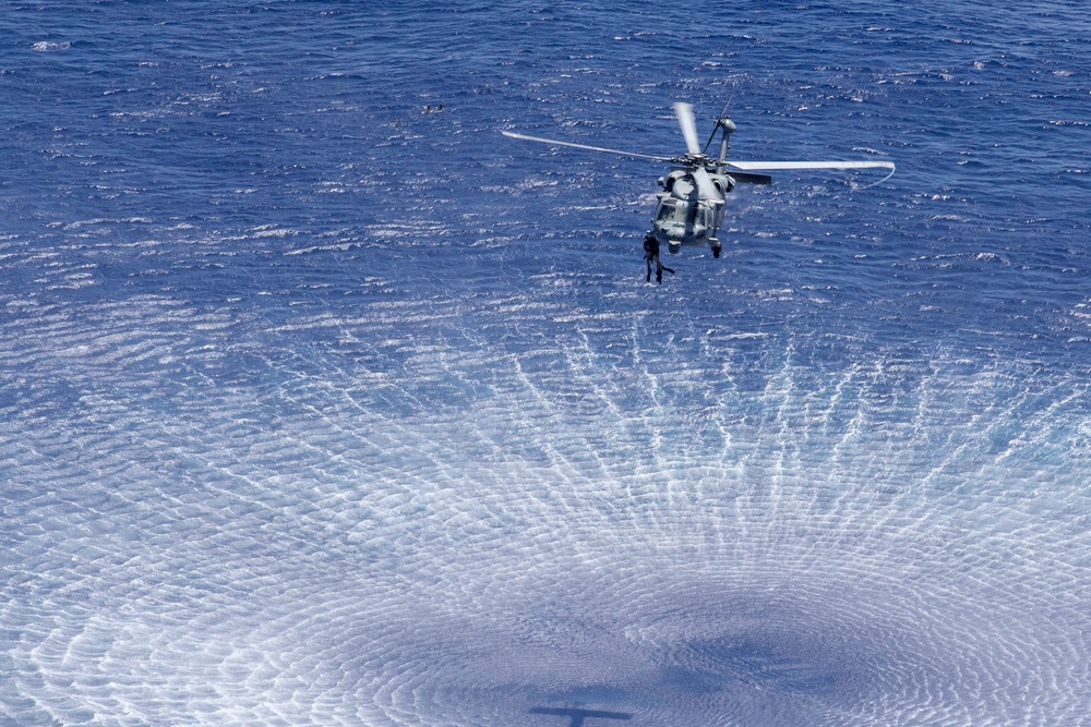 HSC-23 Flies SAR Training from USS Tripoli (LHA 7)