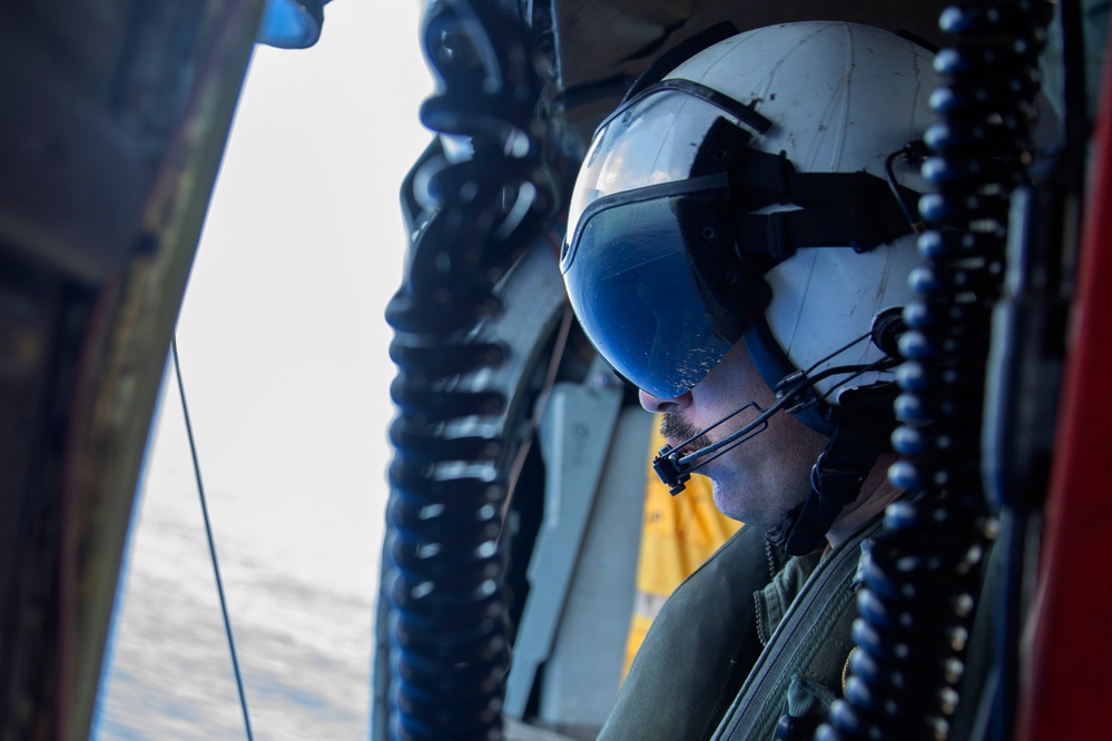 HSC-23 Flies SAR Training from USS Tripoli (LHA 7)