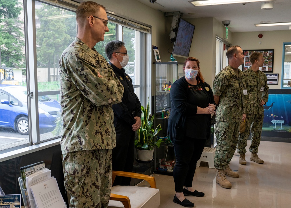 CNIC, CNFJ Visit NAF Atsugi