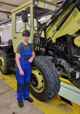 405th AFSB BASOPS Maintenance apprenticeship program helps rejuvenate workforce with fresh perspectives