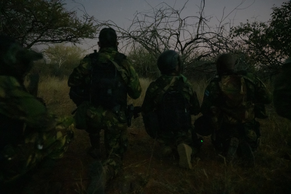 U.S. and Botswana forces train for night time missions