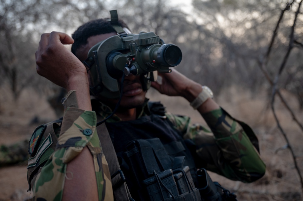 U.S. and Botswana forces train for night time missions