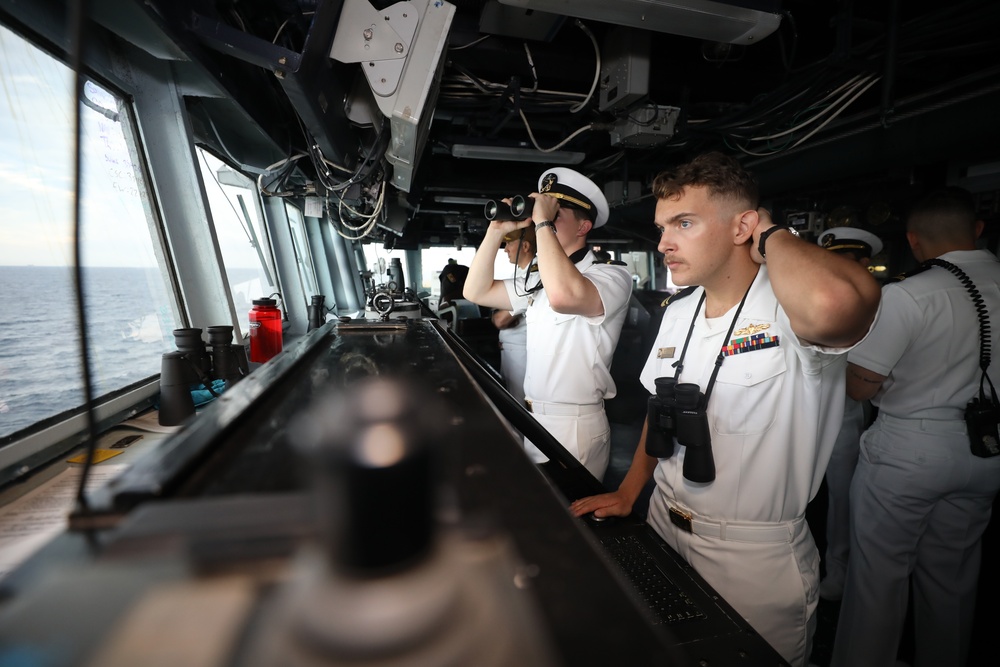 Benfold Officers Monitor Navigation